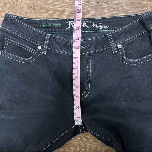 WRANGLER Rock 47 Black Boot Cut Jeans Contrast Stitching Silver Sequin Pockets 9 - Picture 8 of 9